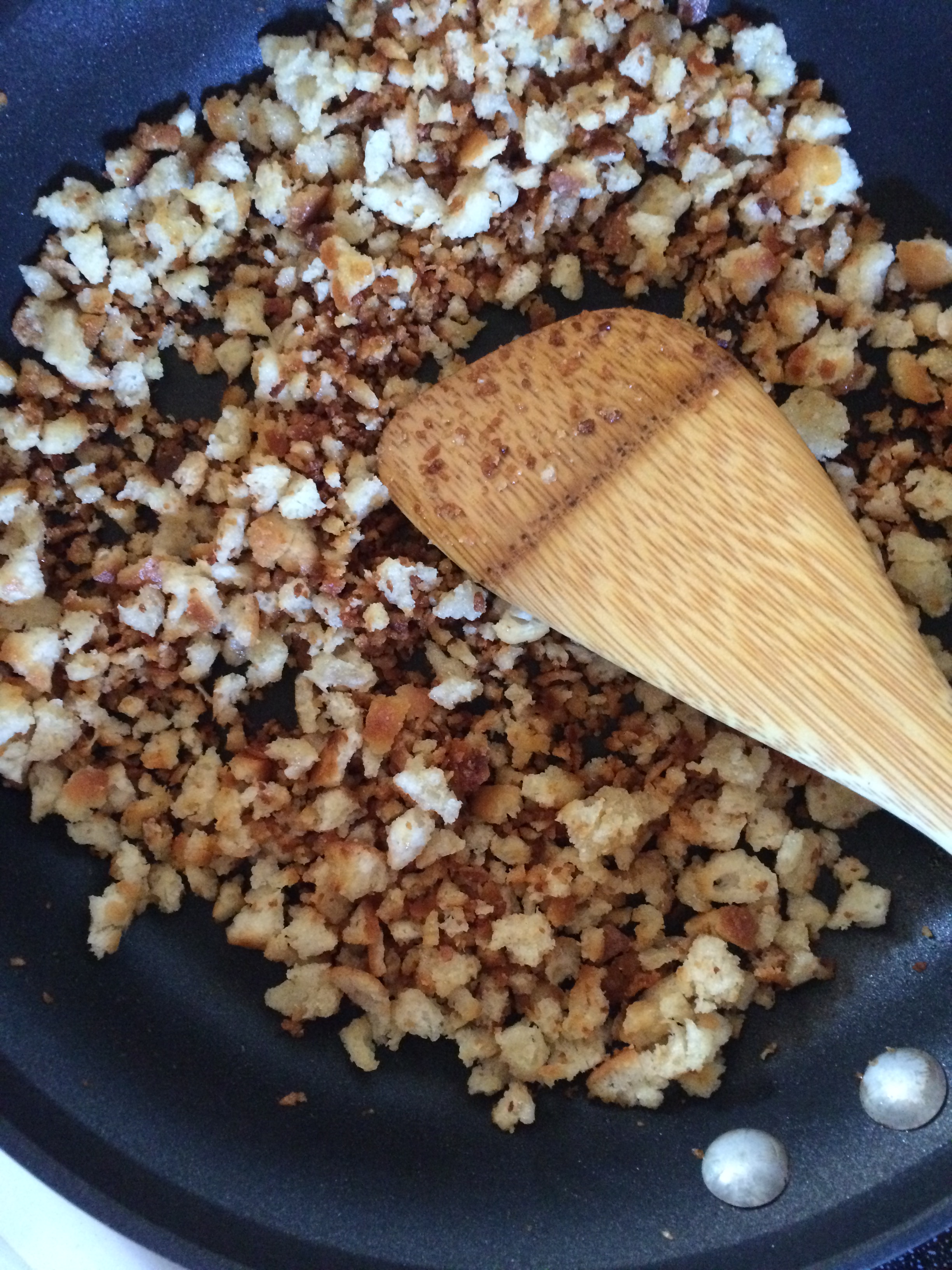 breadcrumbs in skillet
